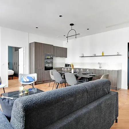 דירה Spacious & Modern In Central - 2br6p - A20