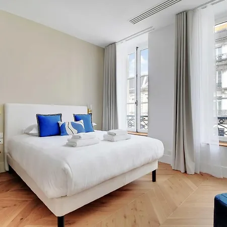 Spacious & Modern In Central - 2br6p - A20 דירה *