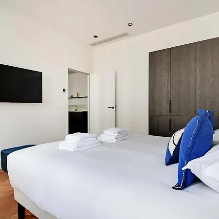 דירה Spacious & Modern In Central - 2br6p - A20 *