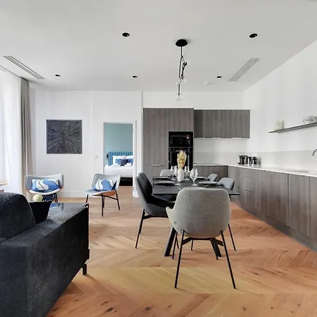 דירה Spacious & Modern In Central - 2br6p - A20